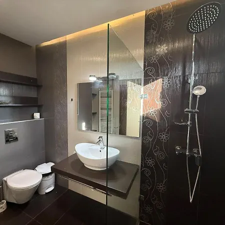 Forest House Villa Yarema